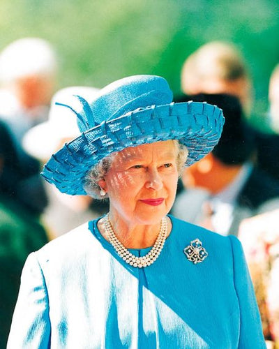 Las perlas de la Reina Isabel II: Más que un accesorio, un homenaje de historia
